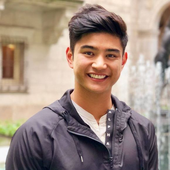 Meet your Posher, Josh - Picture 1 of 1